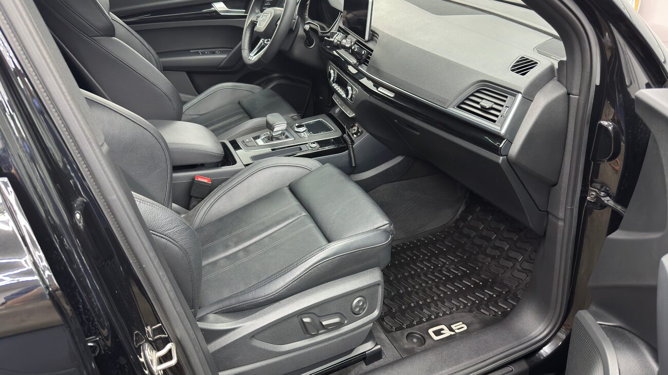 The same front cabin after detailing